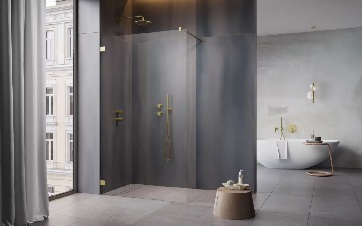 Essenza Pro Brushed Gold Walk-in II szálcsiszolt arany zuhanyfal enteriőr