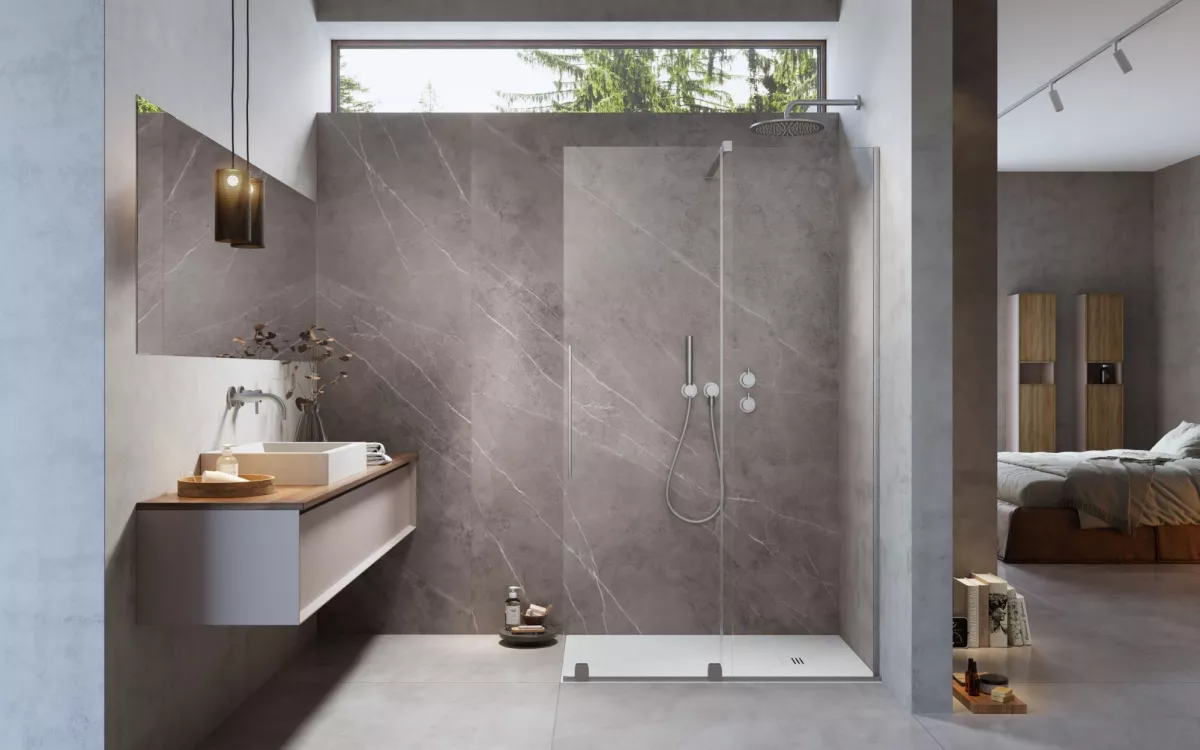 Furo Brushed Nickel Walk-in szálcsiszolt króm zuhanyfal enteriőr (a képen jobbos zuhanyfal látható)