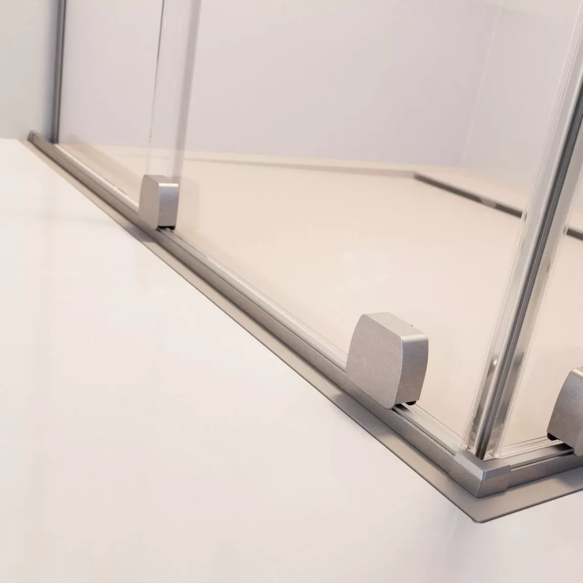 Furo Brushed Nickel - Zökkenőmentes görgőrendszer