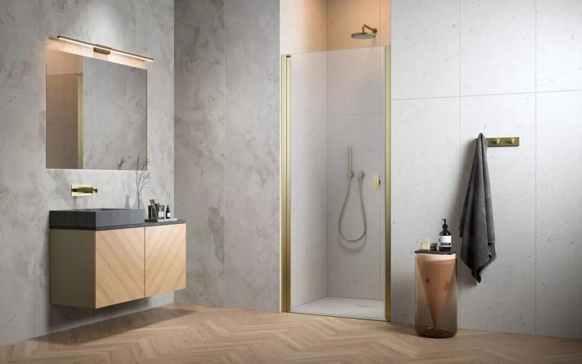 Nes Brushed Gold DWJ I szálcsiszolt arany zuhanyajtó enteriőr (a képen balos zuhanyajtó látható)